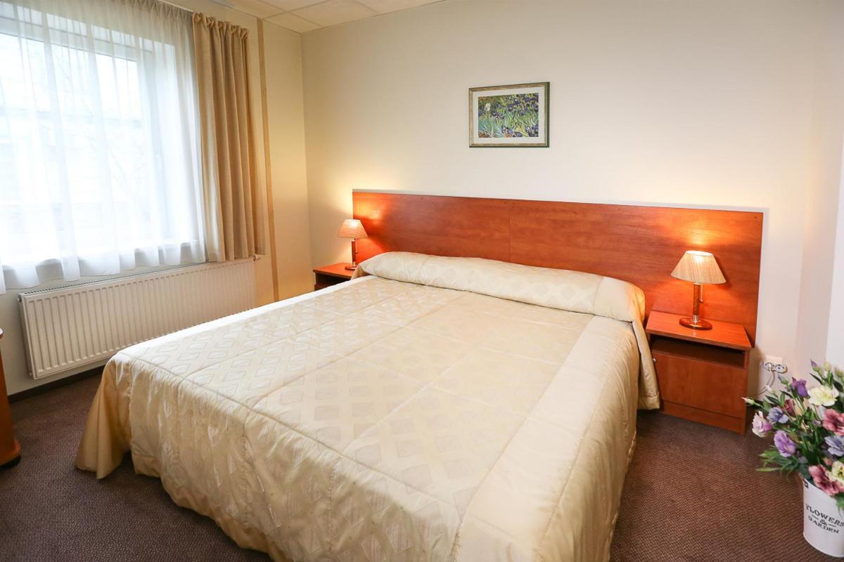 Smelyne Hotel Panevėžys Eksteriør billede